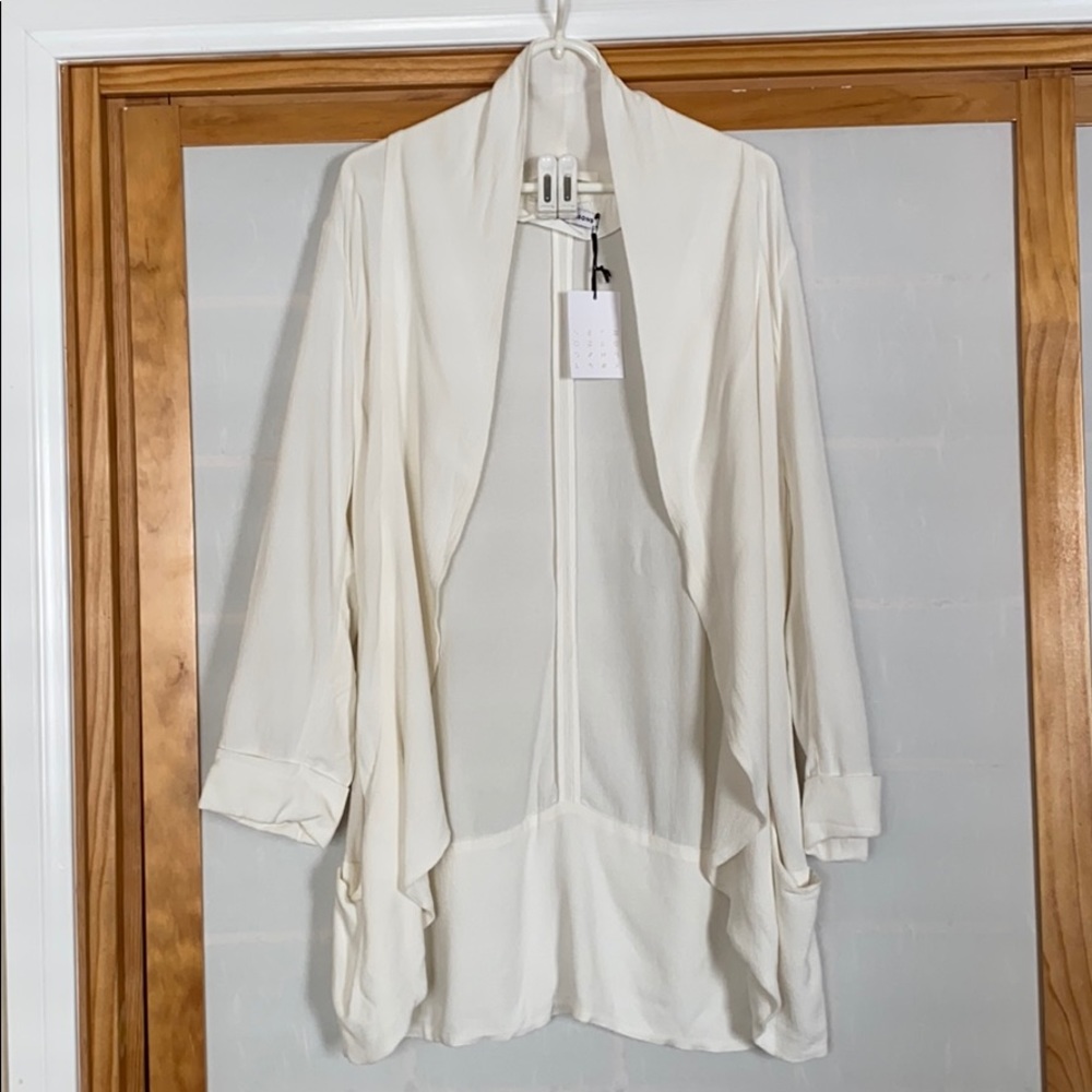 White crepe blazer